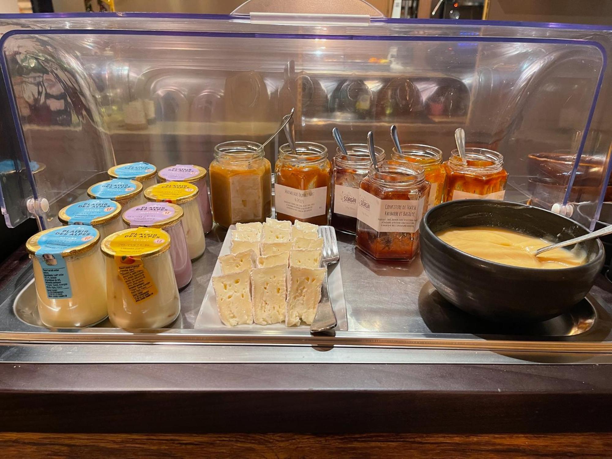 Hotel-Restaurant Le Sorgia 沃尔斯河畔的贝勒加德 外观 照片
