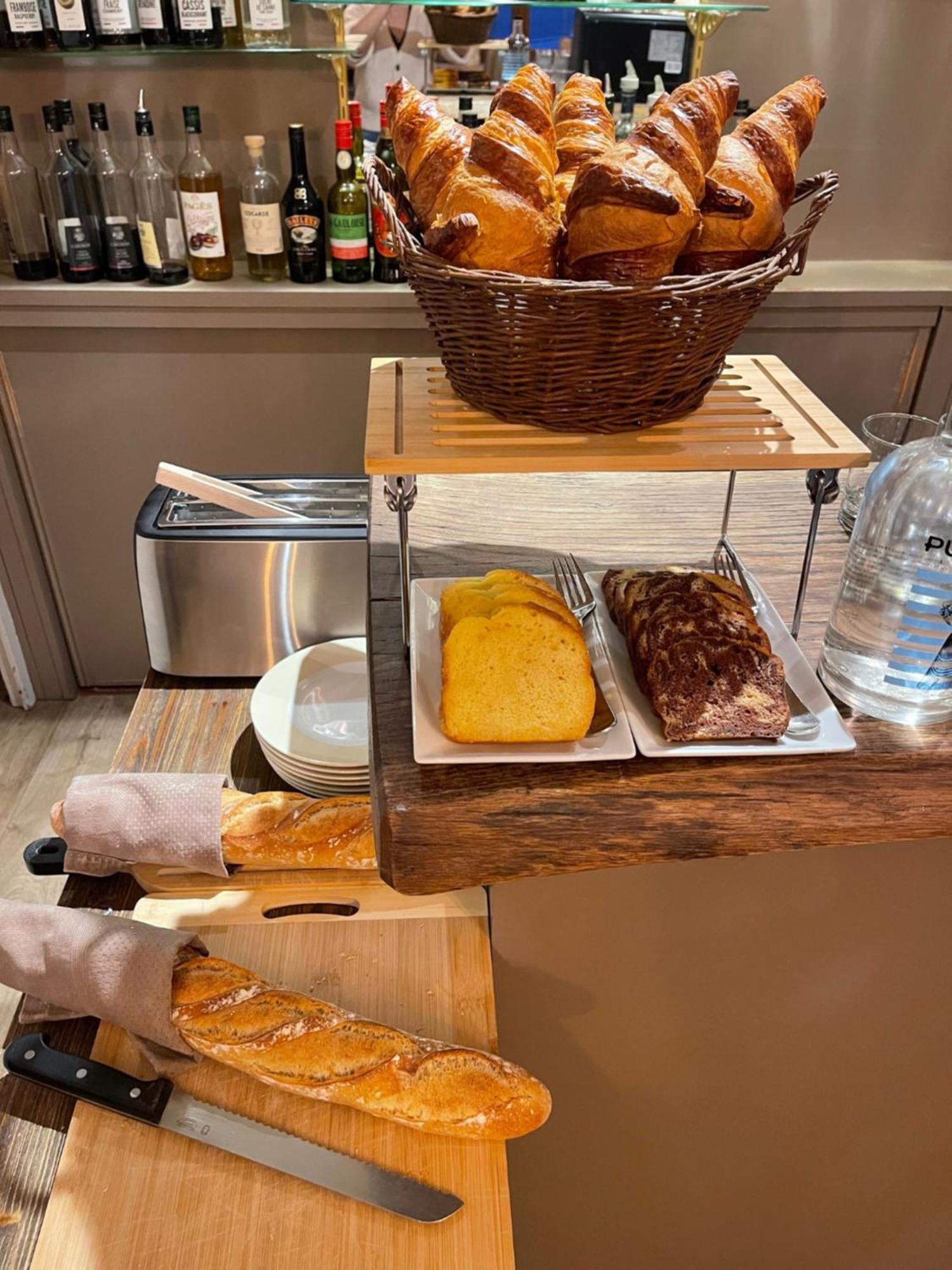 Hotel-Restaurant Le Sorgia 沃尔斯河畔的贝勒加德 外观 照片